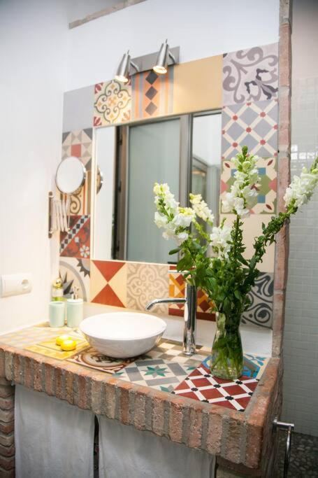 Beautiful Silent Apartment Private Parking セビリア エクステリア 写真
