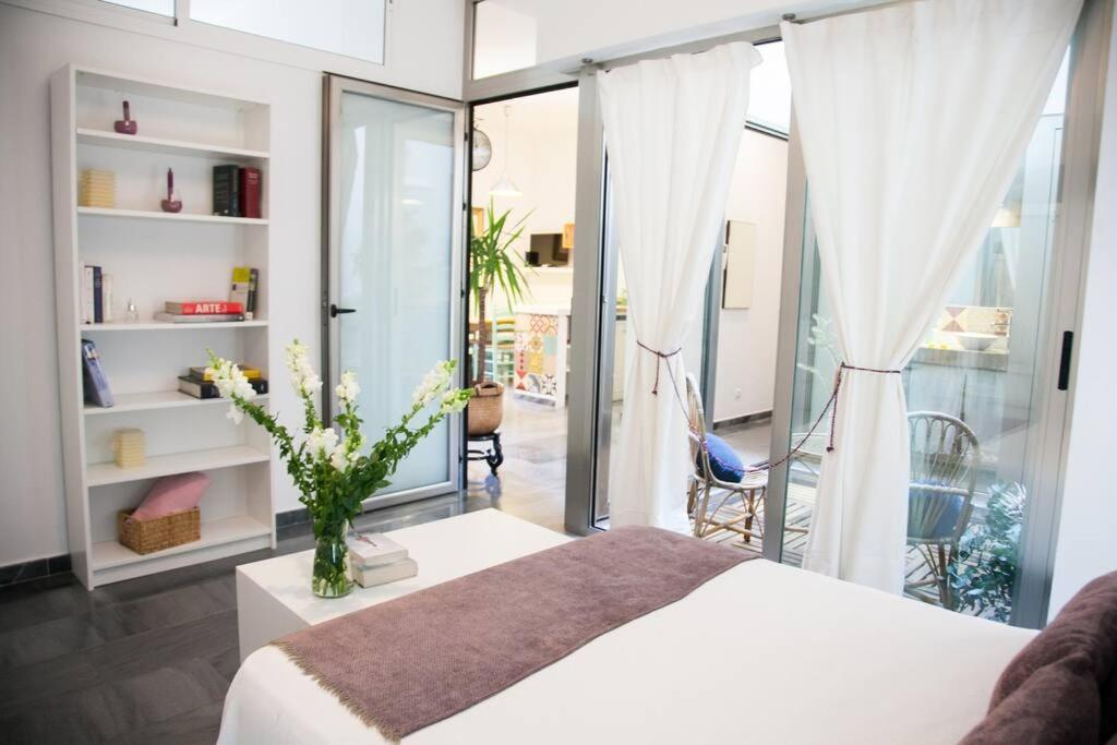 Beautiful Silent Apartment Private Parking セビリア エクステリア 写真