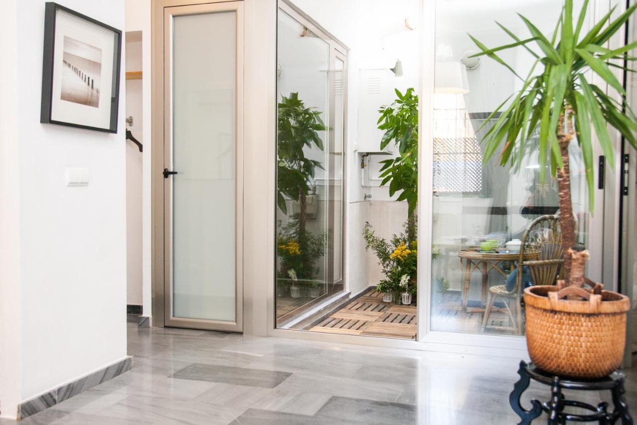 Beautiful Silent Apartment Private Parking セビリア エクステリア 写真